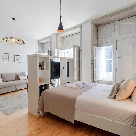 דירה Virtudes Flat W/ Ac & Balcony By Lovelystay פורטו