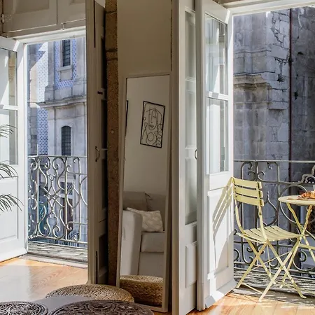 דירה Virtudes Flat W/ Ac & Balcony By Lovelystay פורטו