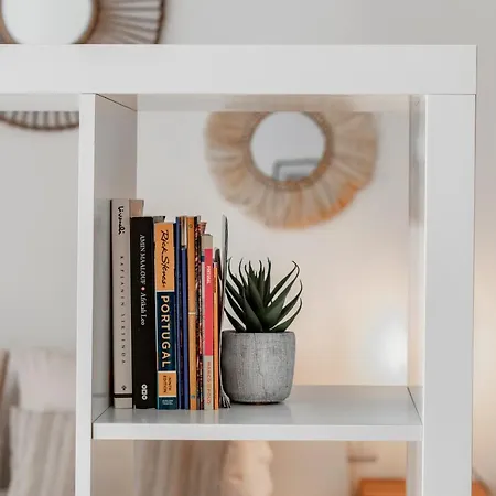 Virtudes Flat W/ Ac & Balcony By Lovelystay דירה *