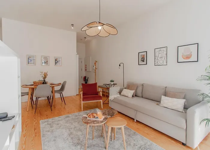 Lejlighed Virtudes Flat W/ Ac & Balcony By Lovelystay *