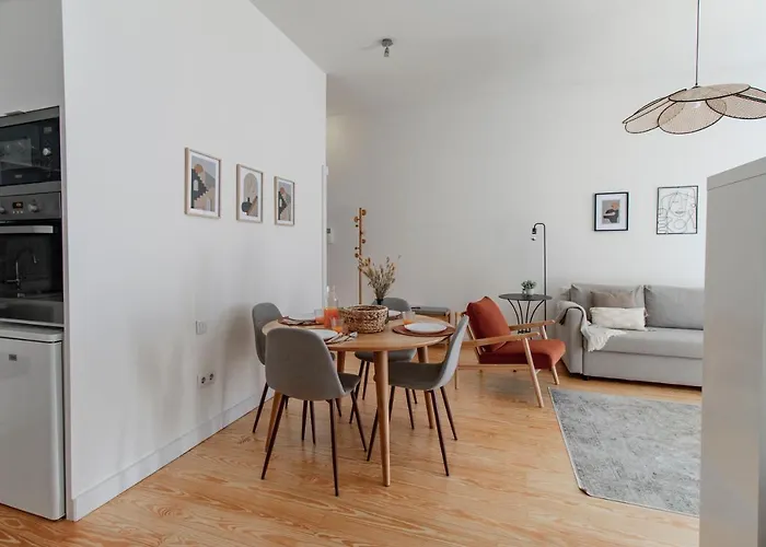 Virtudes Flat W/ Ac & Balcony By Lovelystay Lejlighed Porto