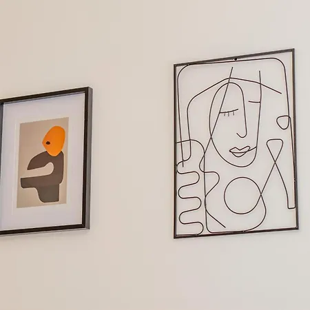 Virtudes Flat W/ Ac & Balcony By Lovelystay