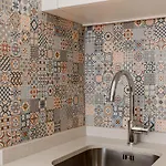 Virtudes Flat W/ Ac & Balcony By Lovelystay *