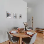Virtudes Flat W/ Ac & Balcony By Lovelystay Porto